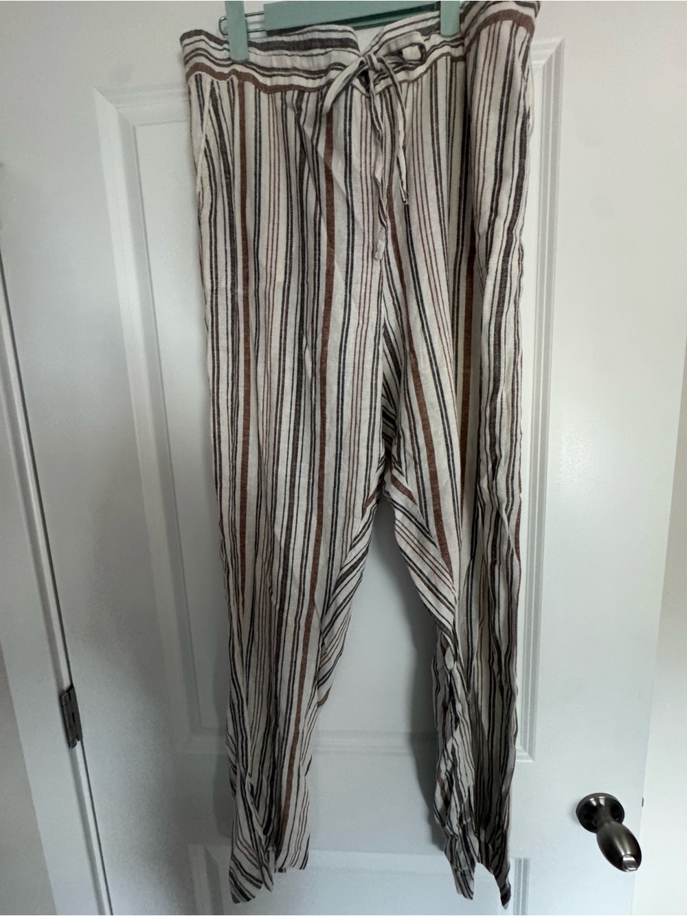 Per Se Women’s size XL striped linen-blend pull-on casual pants.